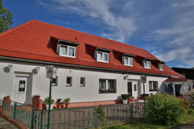 files/Landhotels-Meissen/Landhaus aktuell/LandhausNassau_Innenhof.jpg